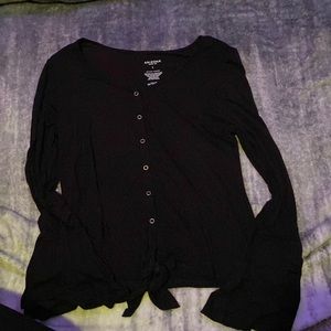 Women’s black shirt